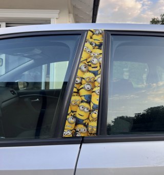 Naklejka na słupek auta 1 Minionki Folia Premium GRATIS