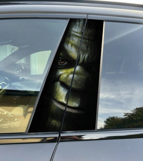 Naklejka na słupek auta Shrek Folia Premium GRATIS