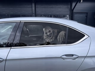 Who's Sitting Behind You? Naklejka na szybę Terrifier One Way Vision